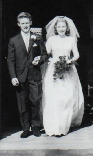 Cliff and Sylvia HOWELLS