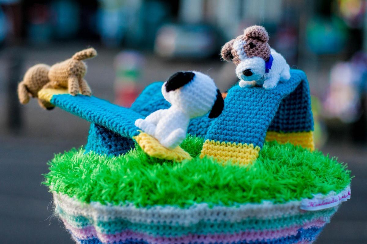 YARNBOMBING street artists are celebrating this year\’s Tour de Yorkshire cycle race