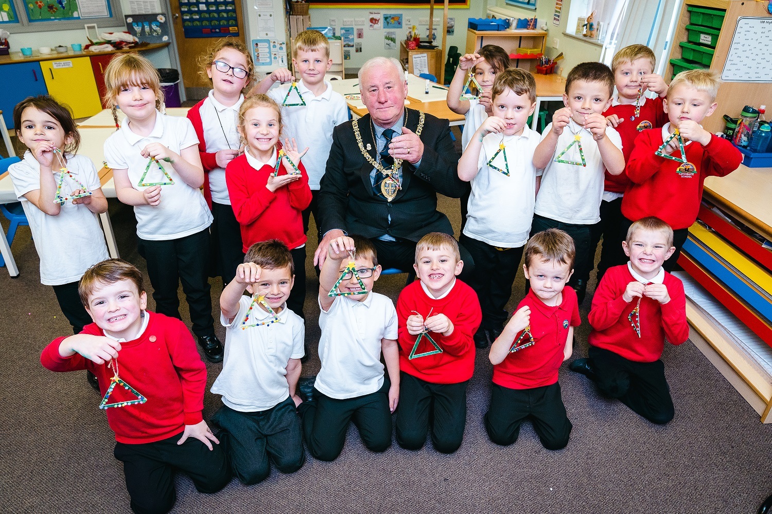 Cllr Watts Steling visits Catchgate Primary School to take part in Our Christmas Tree Decoration project Picture: Silverbird Photography Emily Carey
