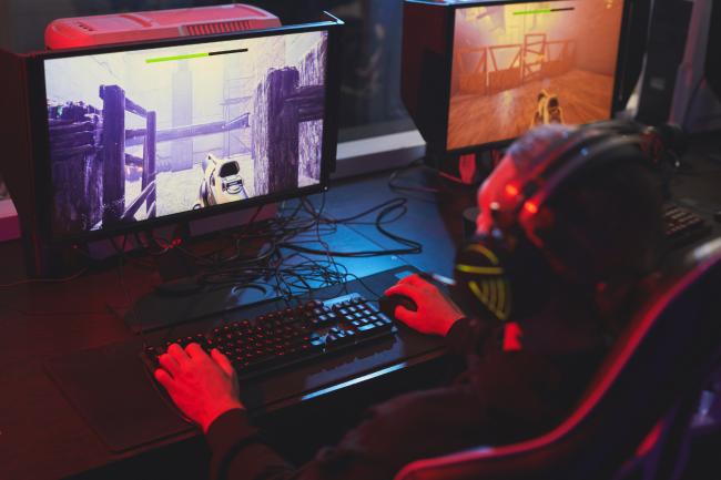 Ahead of Black Friday there are quite a few deals on gaming PCs where you could make a decent saving (Canva)