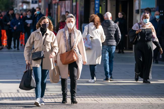 Mandatory face mask rule in shops and transport to return on Tuesday