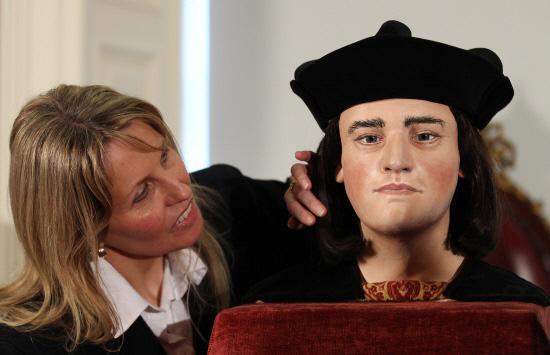 The Northern Echo: Philippa Langley, a former pupil of Hummersknott School in Darlington and the originator of the Looking for Richard III Project and the Missing Princes Project, with a model of Richard III's face
