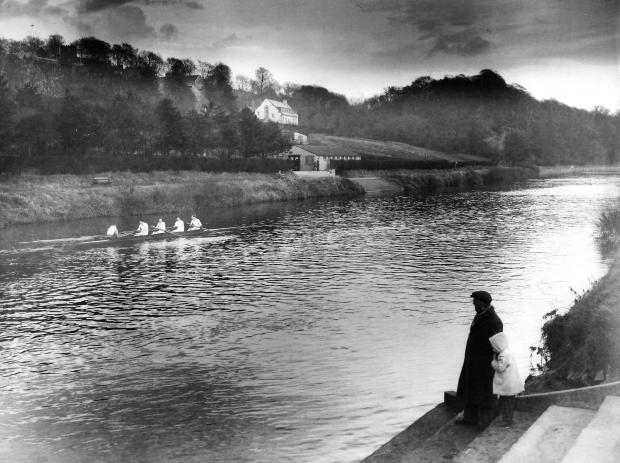 The Northern Echo: This picture is dated 1961 and someone has written in an inkpen on the rear: "A February afternoon by the river at Durham"