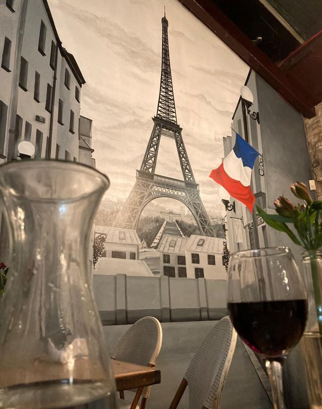 The view of the Eiffel Tower from our table in the ruelle in Richmond