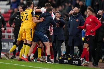 Sunderland boss Lee Johnson charged by FA after Lincoln City bust-up