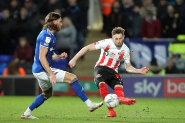 Sunderland respond to Denver Hume speculation as Portsmouth consider move