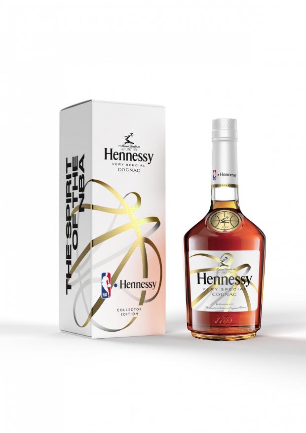The Northern Echo : Hennessy's VS Spirit of the NBA Collector's Edition 2021 70CL.  Crédit photo : The Bottle Club