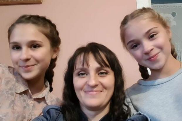 The Northern Echo: 37-year-old mother Tetiana and two daughters Vikoriia, 17 and Yevheniia, 14, are waiting for government approval to travel to the UK. Picture: FAMILY PHOTO.
