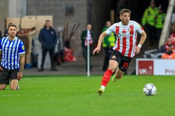 Sunderland: Lynden Gooch says 'keep trusting the manager then we will be fine'