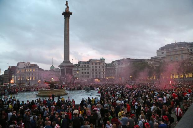 Sunderland supporters flocked to Trafalgar Square on Friday night, on the eve of the play-off final at Wembley