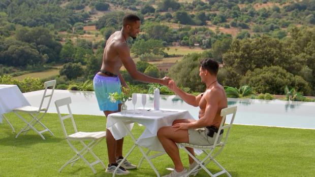 The Northern Echo: Remi and Jay congratulate each other after their dates on Love Island, tonight at 9pm on ITV2 and ITV Hub. Episodes are available the following morning on BritBox. Credit: ITV
