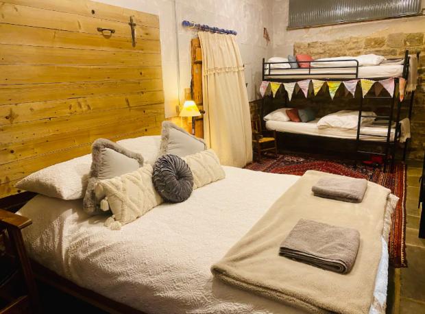 The Northern Echo: A look inside the bedroom at Basil's Place (Brittany Sparham // Instagram @onhorseback/Airbnb)