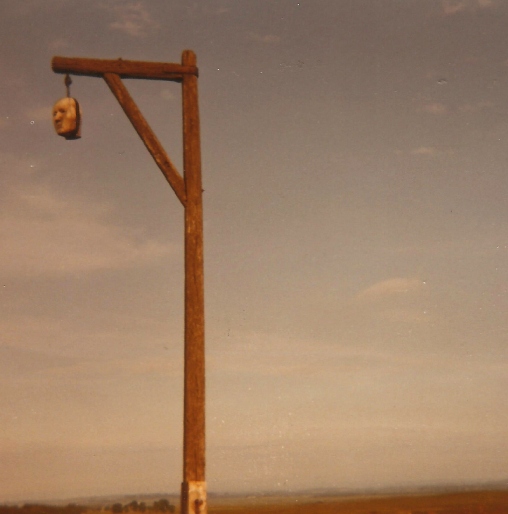 Macabre picture of the gruesome Winter's Gibbet - Vimarsana News
