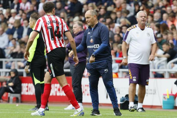 Sunderland not expecting imminent signings but Alex Neil remains confident