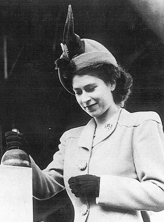The Northern Echo: queen durham 1947 The Northern Echo: queen durham 1947