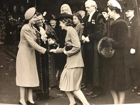 The Northern Echo: Princess Elizabeth’s first official visit Durham City accompanied by the Mayor of Durham Coun H C Ferens, receiving officails and their wives ear the cathedral, 23/10/1947. Picture courtesy of the Gilesgate Archive The Northern Echo: Princess Elizabeth’s first official visit Durham City accompanied by the Mayor of Durham Coun H C Ferens, receiving officails and their wives ear the cathedral, 23/10/1947. Picture courtesy of the Gilesgate Archive