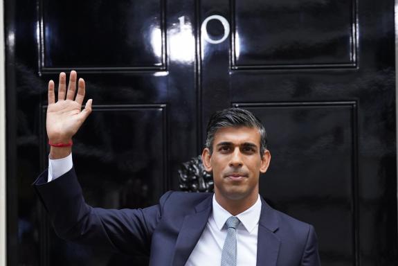 The Northern Echo: Sunak enters No10 The Northern Echo: Sunak enters No10