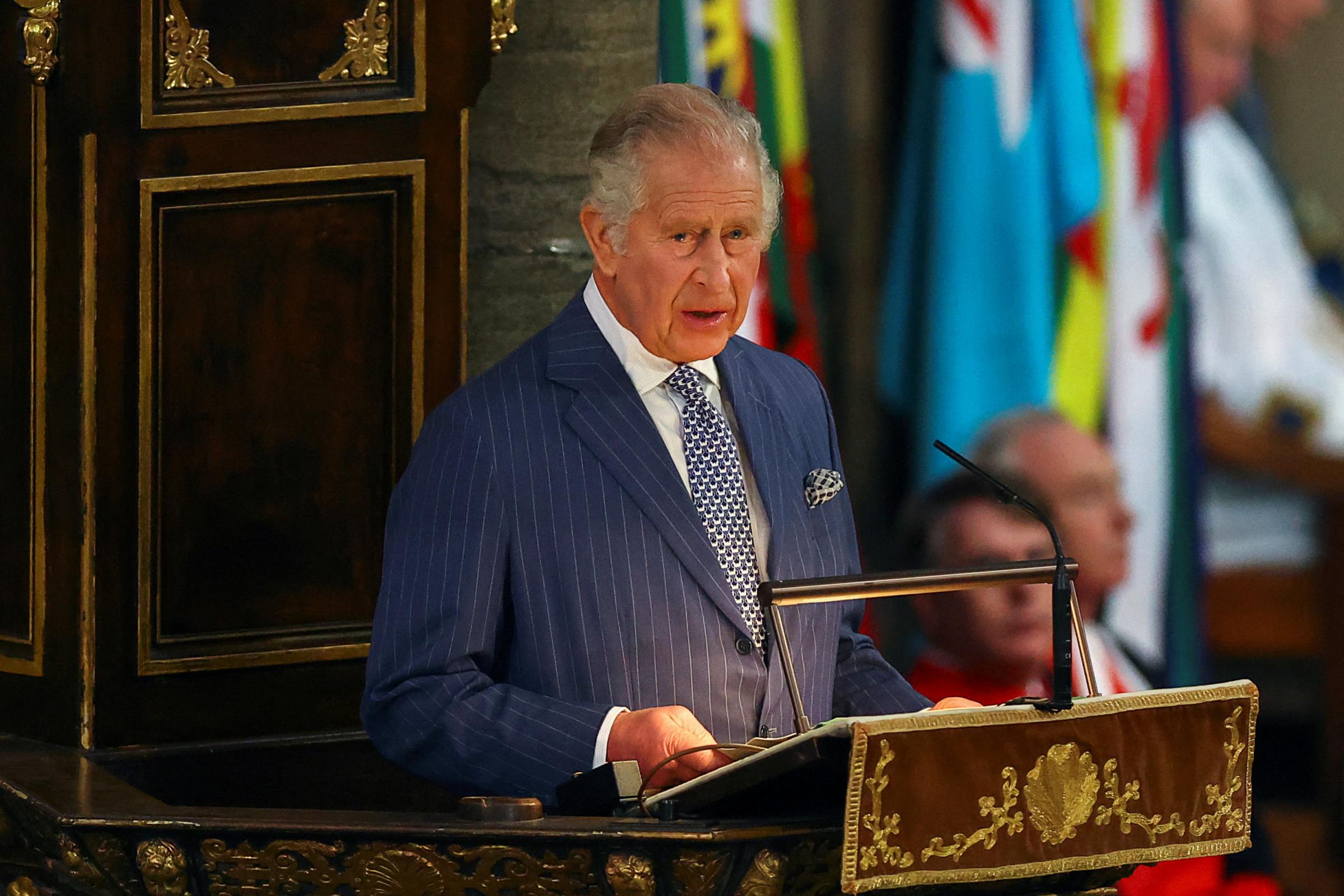 HM Treasury needs a new  Head of Royal Finances on £57,500 a year - Vimarsana News