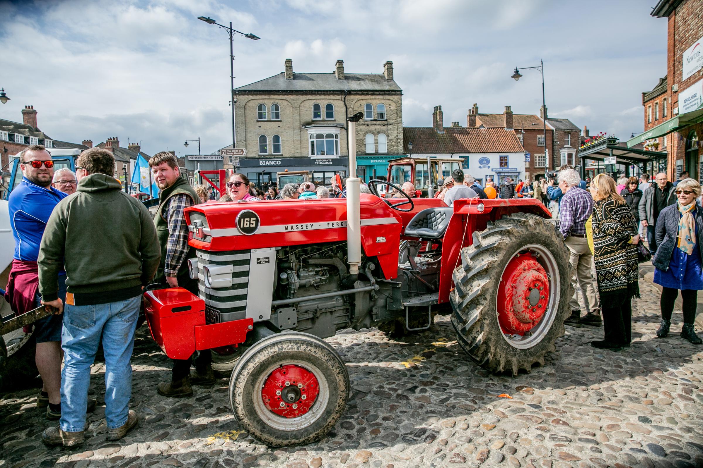 Tv Vet Peter Wright tractor run for Thirsk Hospice charity Picture: SARAH CALDECOTT