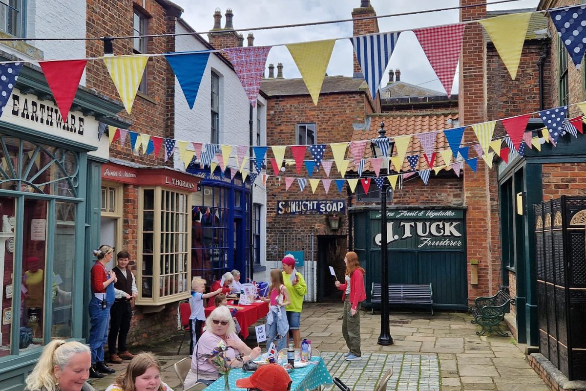 Preston Park Museum, Stockton, holds coronation Big Lunch - Vimarsana News