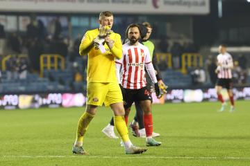 Sunderland: Tony Mowbray hails goalkeeper Anthony Patterson