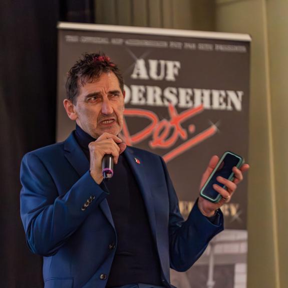 The Northern Echo: Jimmy Nail played Oz in the hit show The Northern Echo: Jimmy Nail played Oz in the hit show