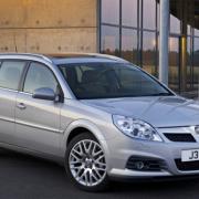 The Vectra Estate in its final guise earlier models had smaller headlights