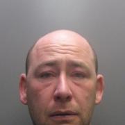 Sex offender Sven Hendriksen jailed for contacting what he thought were girls aged 13 and 14