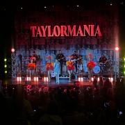 Taylormania 2026 is coming to Darlington Hippodrome with award-winning Taylor Swift tribute act Katy Ellis, live music and dancers