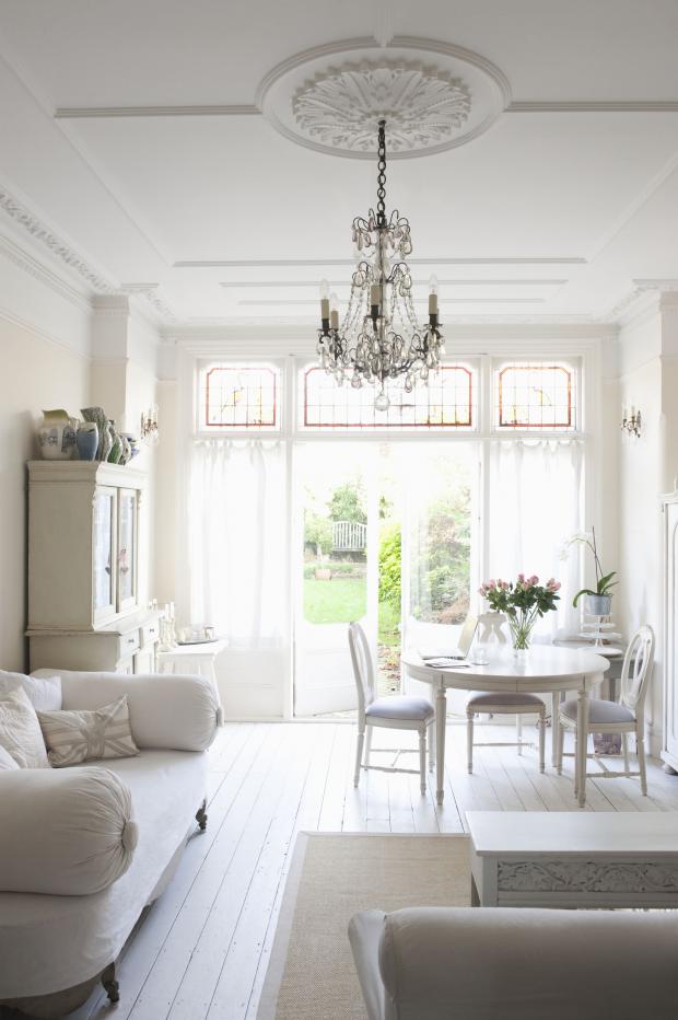 Guide To Decorative Ceiling Roses That Can Add A Splash Of Extra Character Room The Northern Echo - How Do You Put Up A Plaster Ceiling Rose