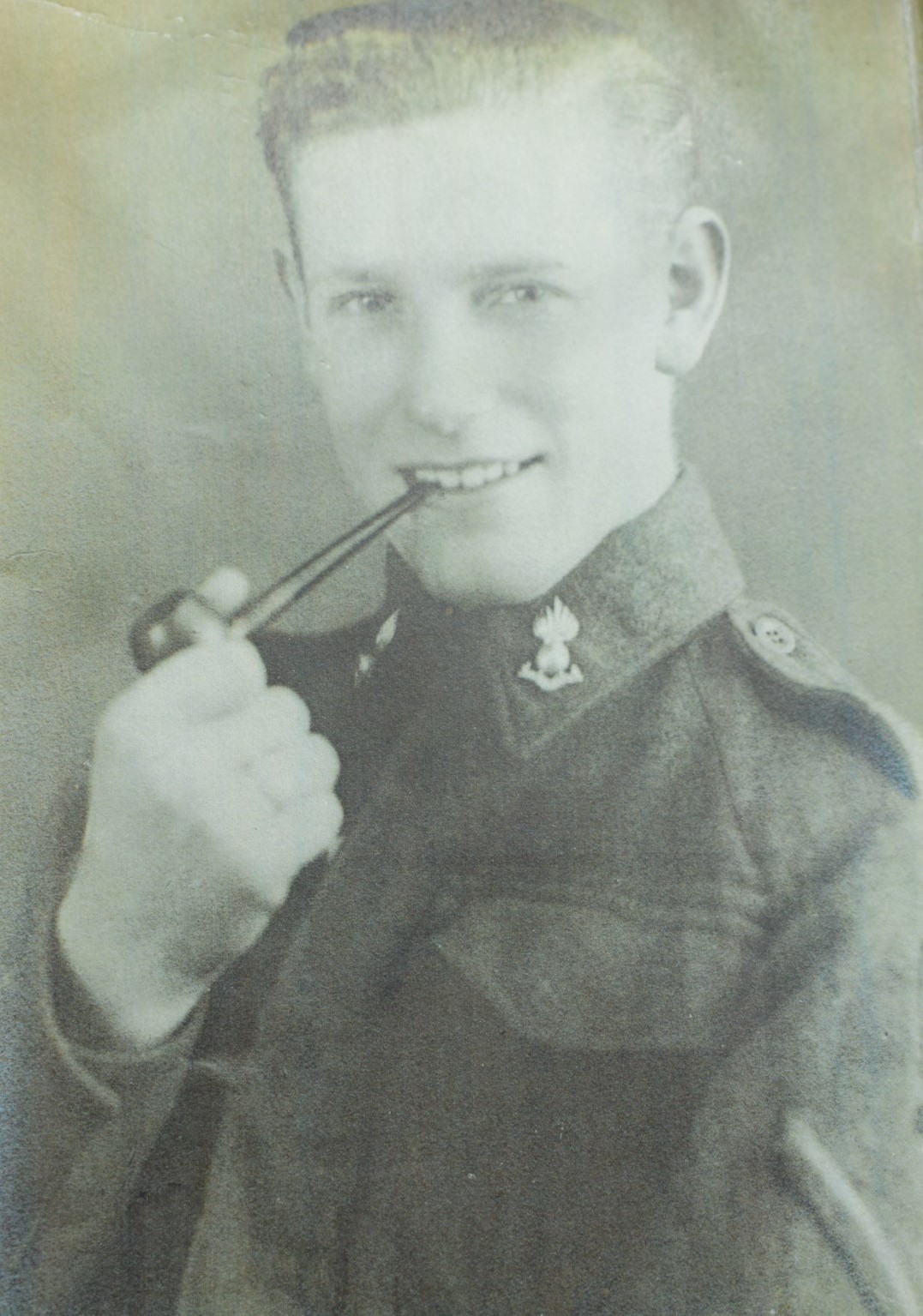Len Gibson, aged 19, when he signed up to the Sunderlands 125 Anti-Tank Regiment